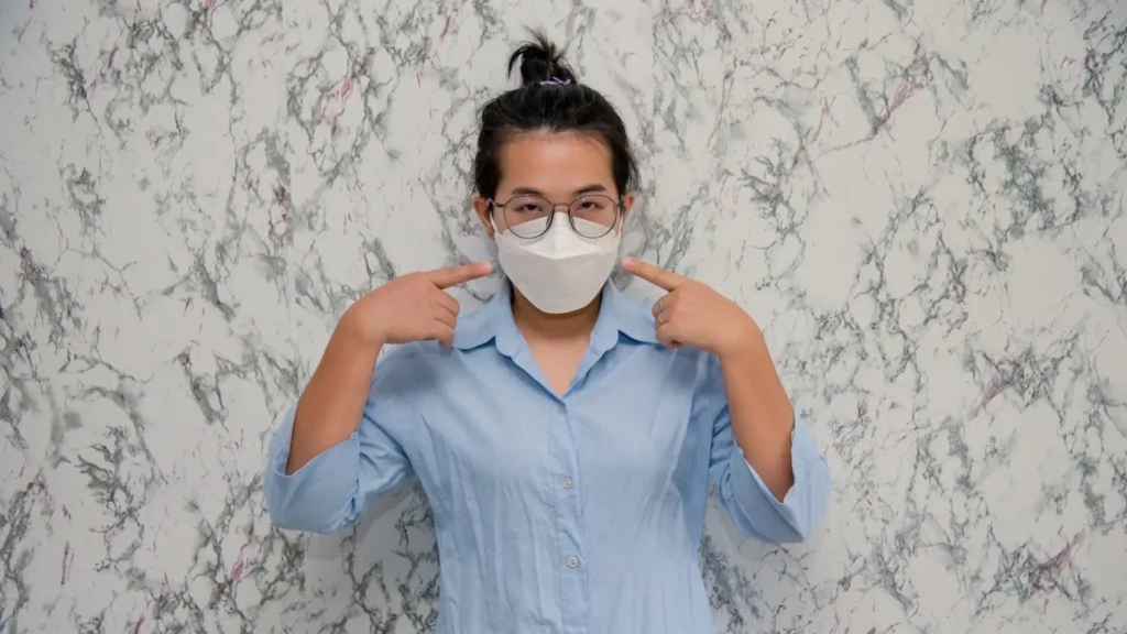 Is-Mold-Making-You-Sick-10-Toxic-Signs-to-Watch-For-and-What-to-Do